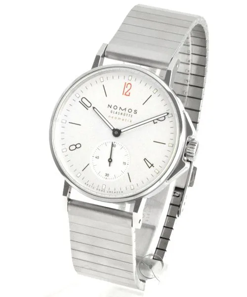 Ahoi neomatik Doctors Without Borders watch