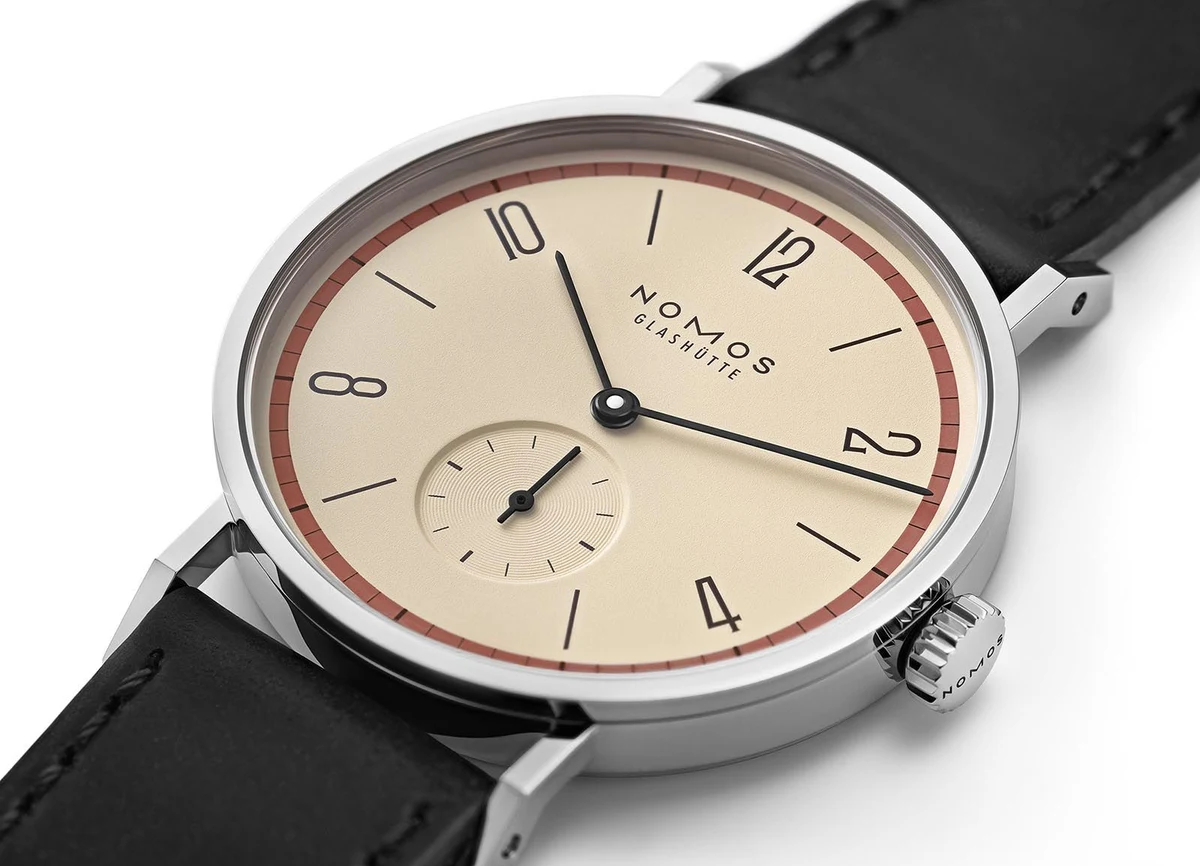 NOMOS Tangente 33 A Century of Bauhaus Red, front view