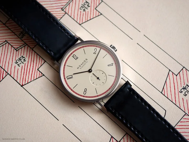 Tangente 38 A Century of Bauhaus Red watch