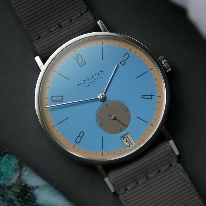 Tangente 38 Date Delfin watch