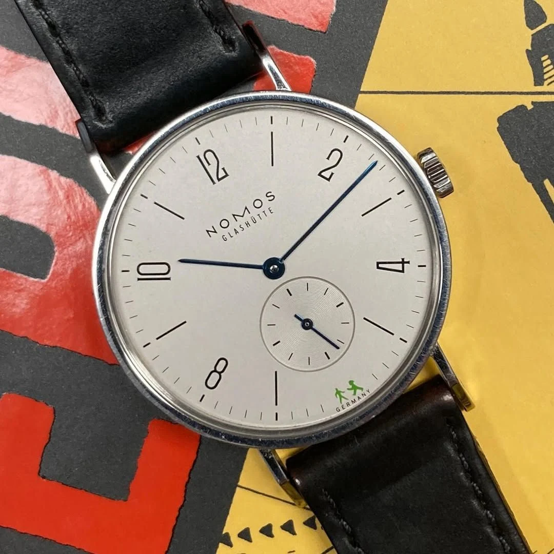 NOMOS Tangente Einheitspreis 2005, front view