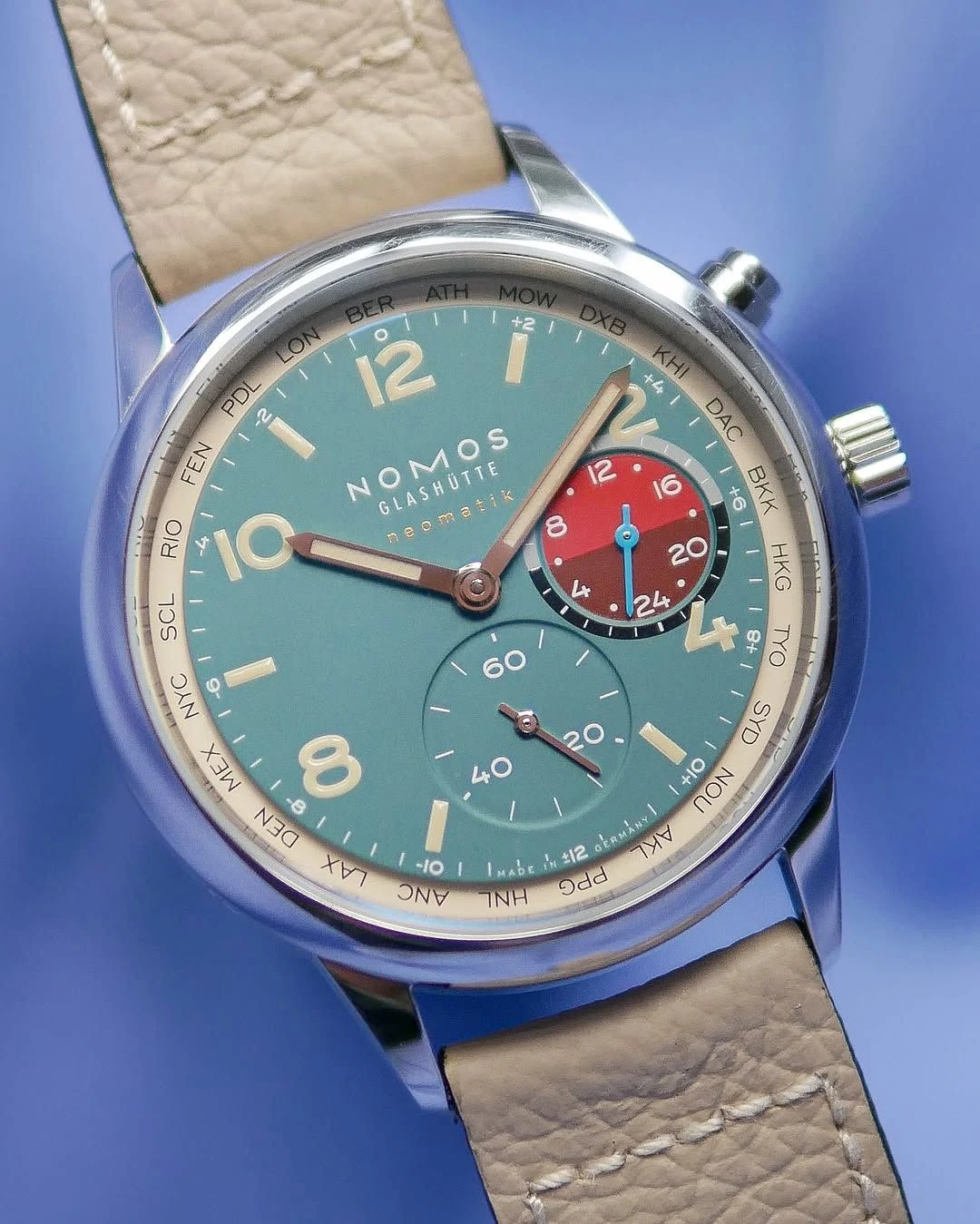 NOMOS Club Sport neomatik Worldtimer Glacier, front view