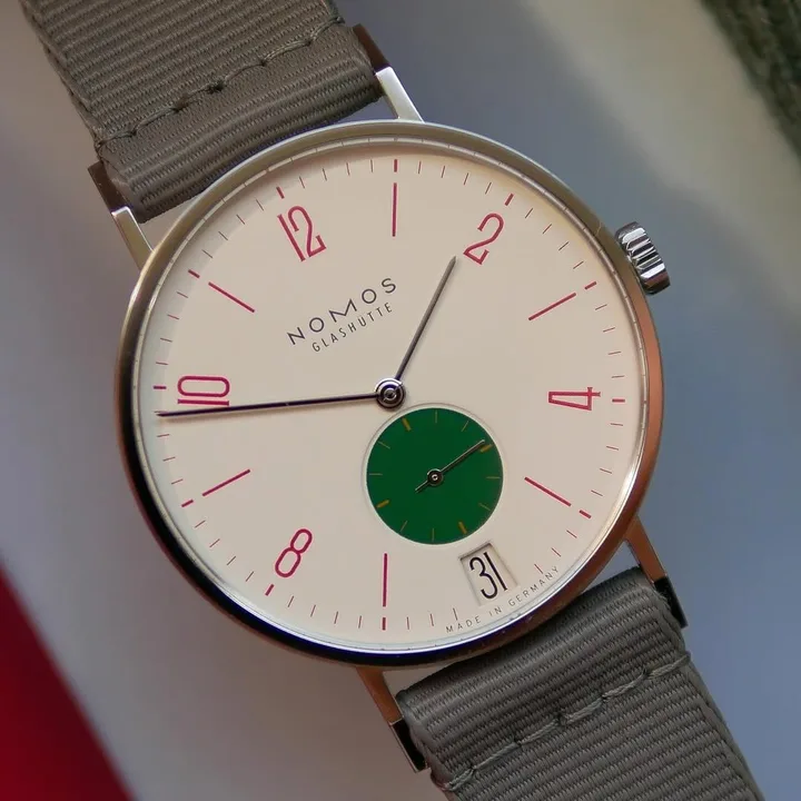 Tangente 38 Date GO watch