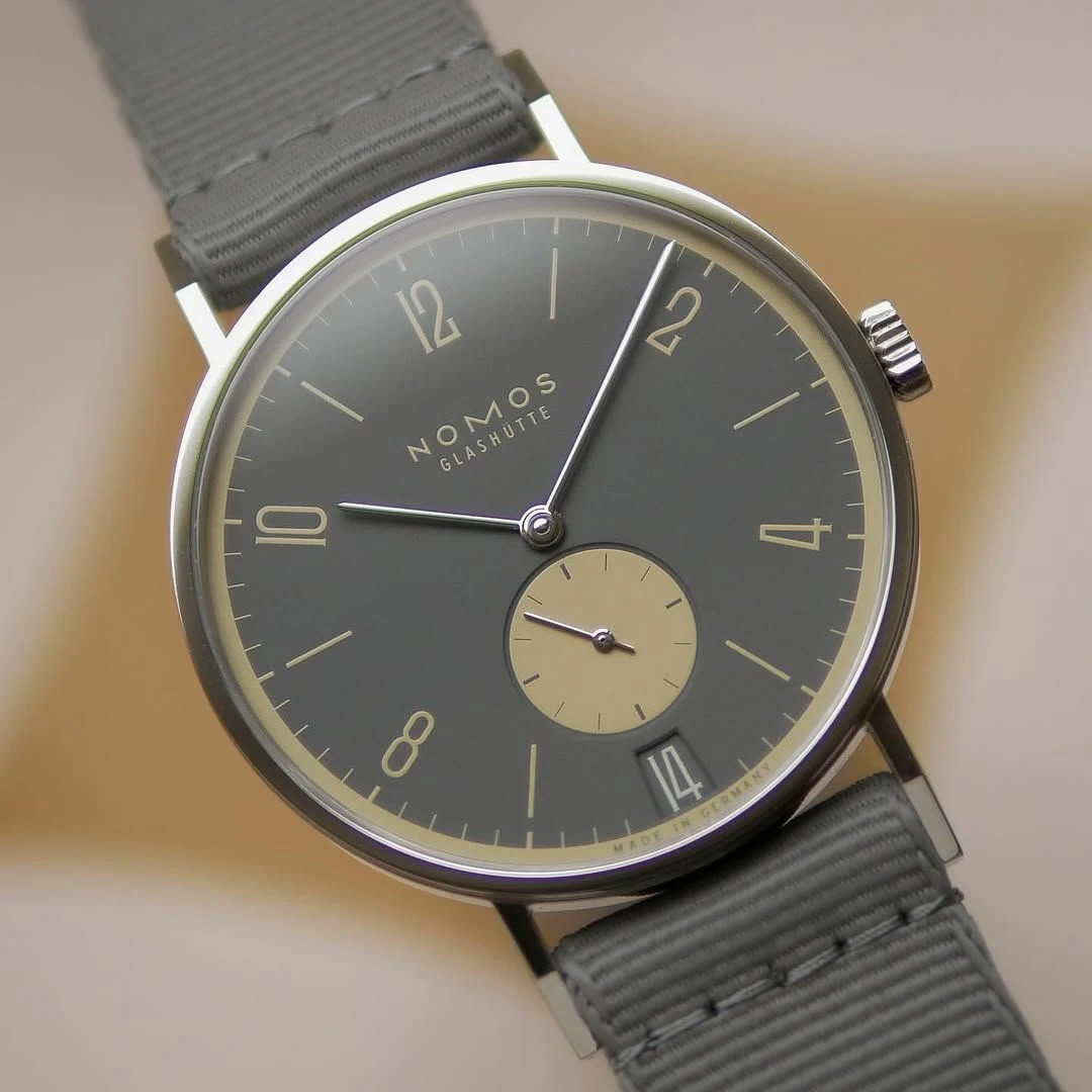 NOMOS Tangente 38 Date Haifischgrau, front view