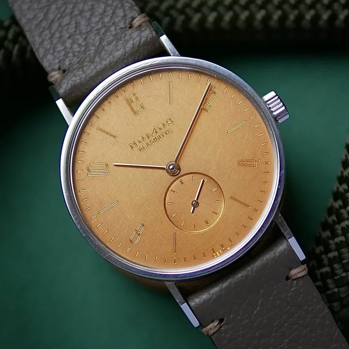 Tangente Nissing 1064ºC watch