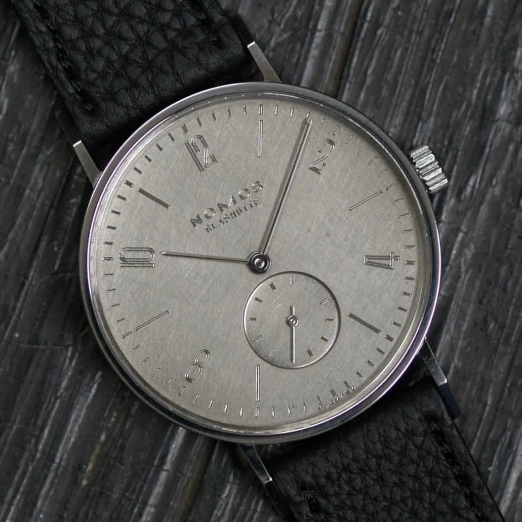 NOMOS Tangente Nissing 1774ºC, front view