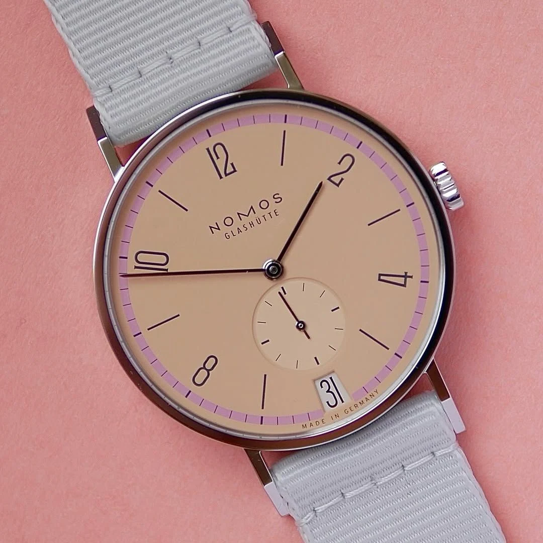 NOMOS Tangente 38 Date Pastell, front view