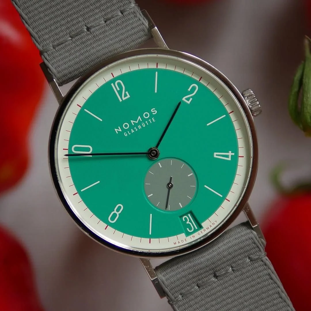 NOMOS Tangente 38 Date Schlossgrün, front view