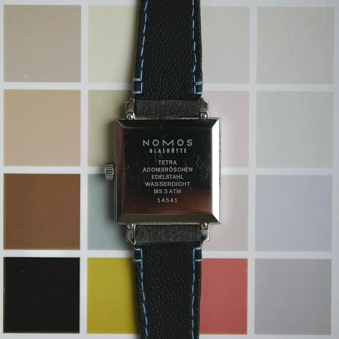 Caseback of the Tetra Adonisröschen