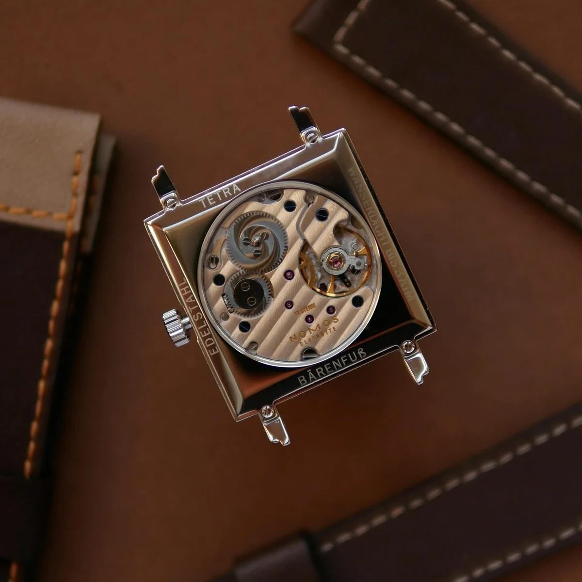 Caseback of the Tetra Power Reserve Bärenfuß