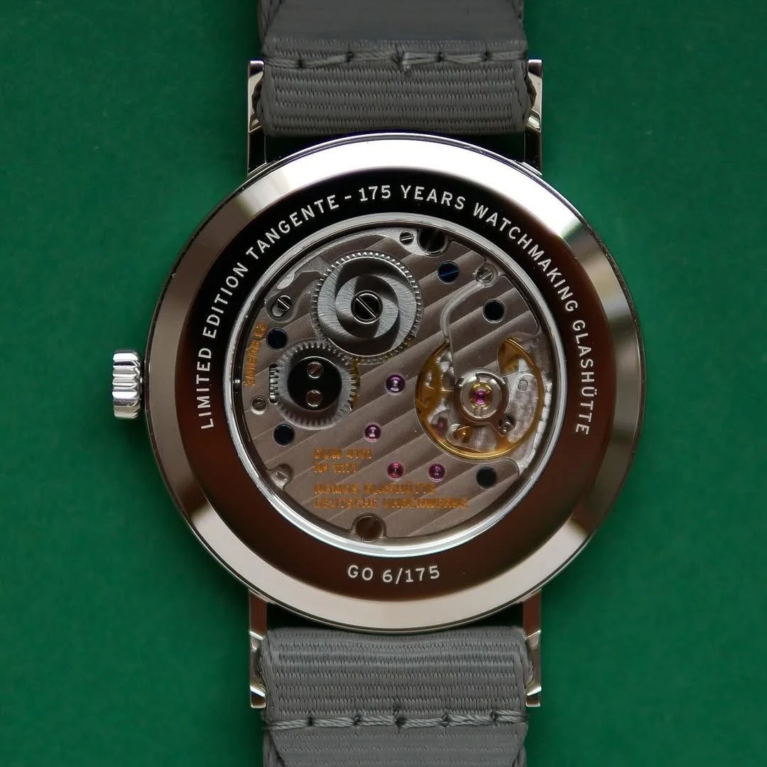 Caseback of the Tangente 38 Date GO