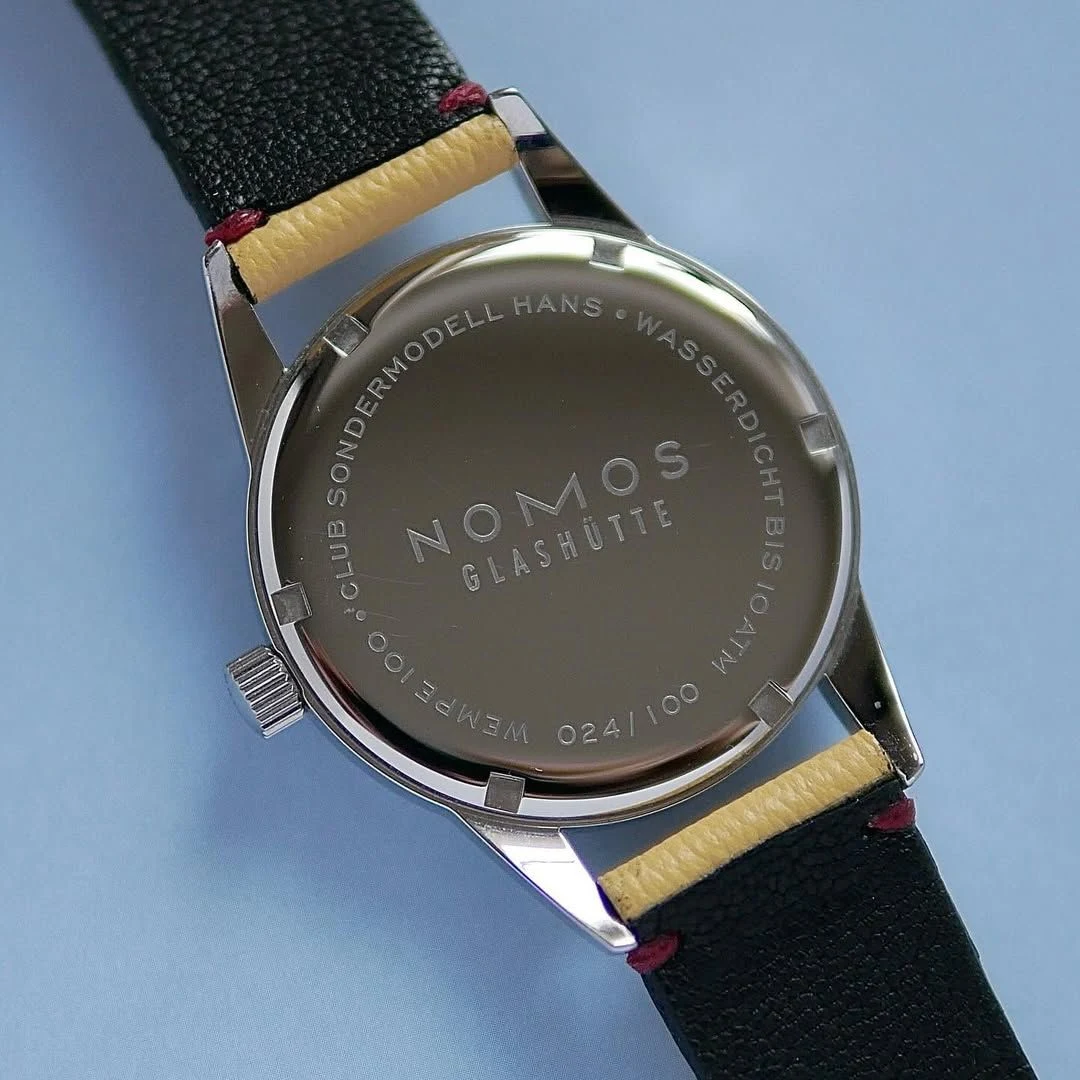 Caseback of the Club Hans