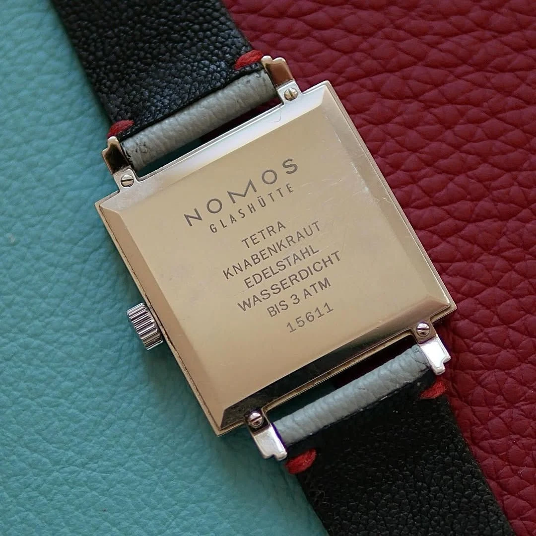 Caseback of the Tetra Knabenkraut