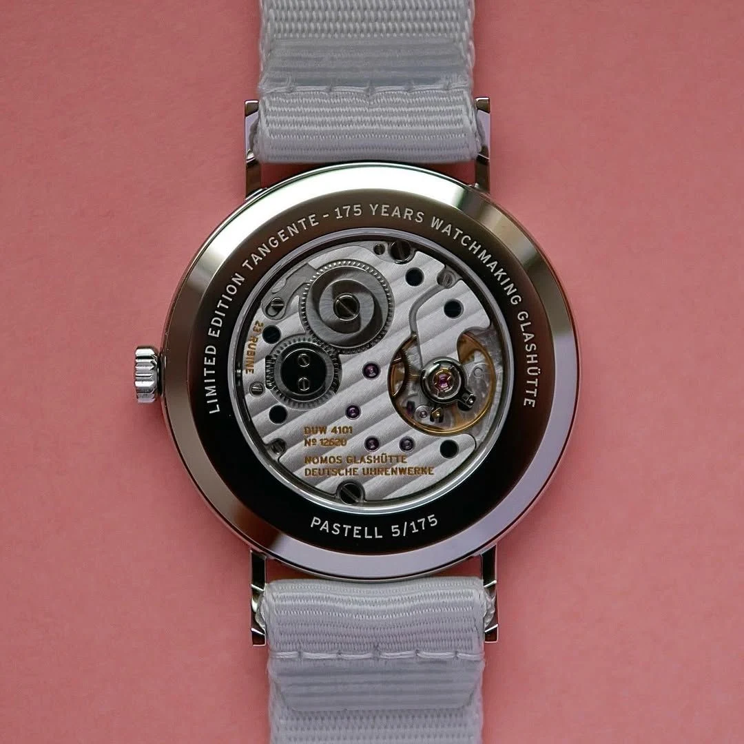 Caseback of the Tangente 38 Date Pastell