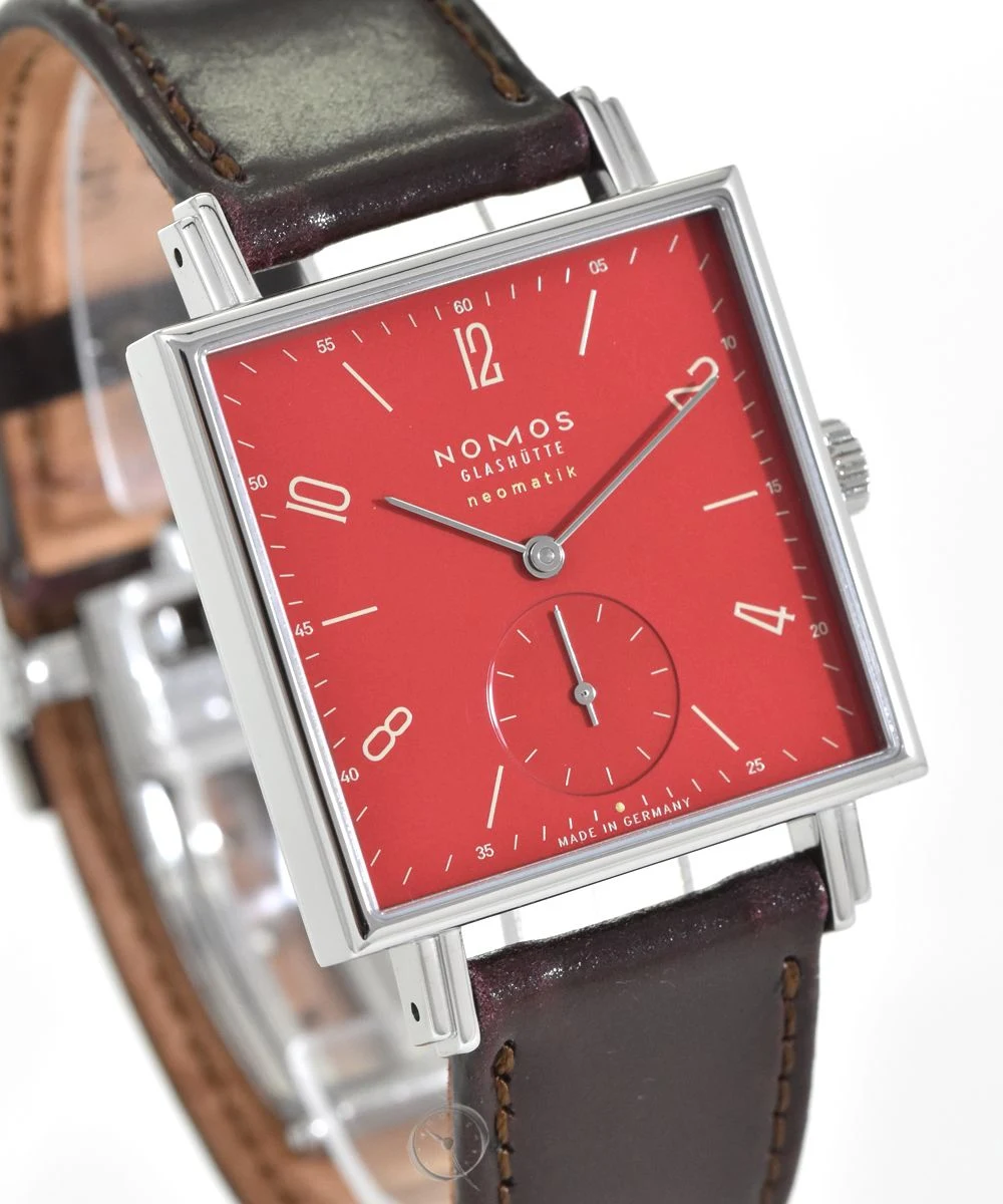 Detail view of the Tetra neomatik 175 Years Watchmaking Glashütte