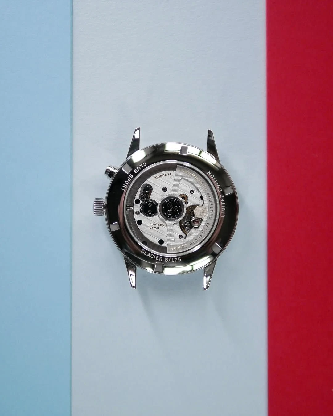 Caseback of the Club Sport neomatik Worldtimer Glacier