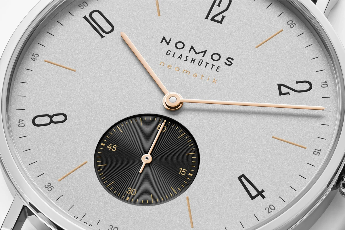 Detail view of the Tangente neomatik 39 Wempe Signature Collection