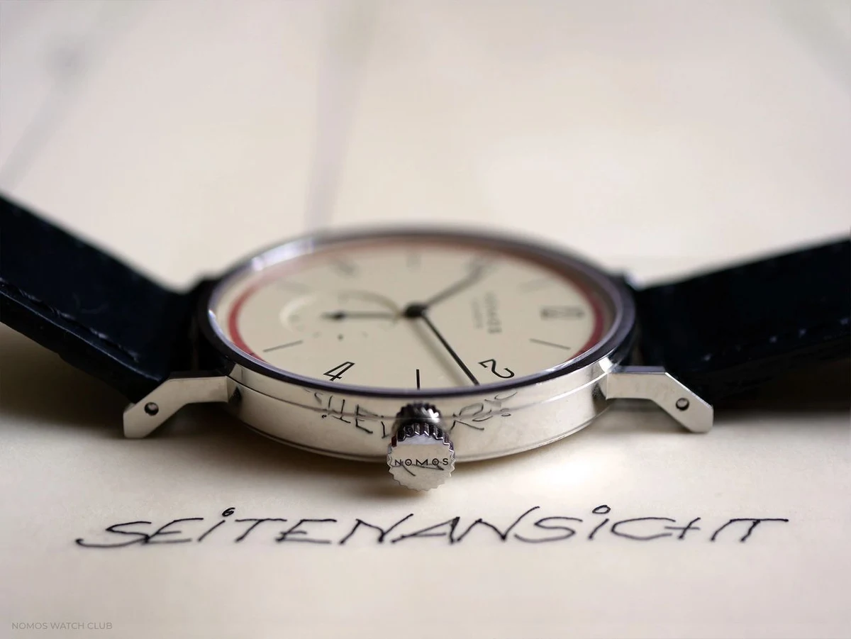 Detail view of the Tangente 38 A Century of Bauhaus Red