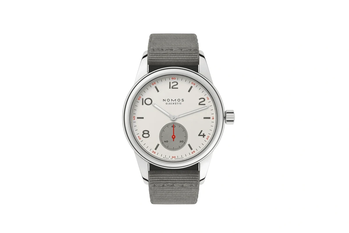 Detail view of the Watch Club 36
